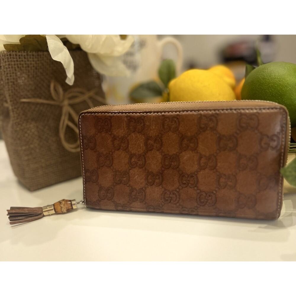 Gucci Tan Leather Embossed Wallet - Picture 2 of 8